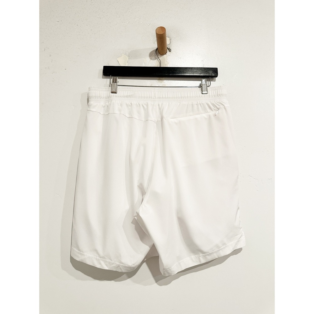 Alo Yoga Men's 7" Unity 2-In-1 Short in White Size Large - Picture 7 of 16